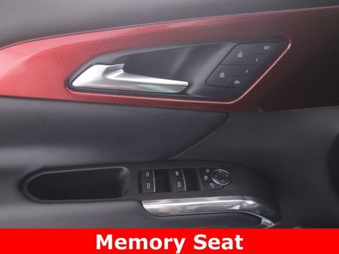 Used 2025 Chevrolet Traverse RS AWD/4WD image 20