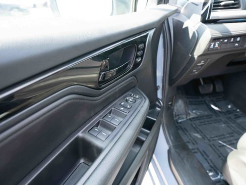 Used 2023 Honda Odyssey Touring image 7
