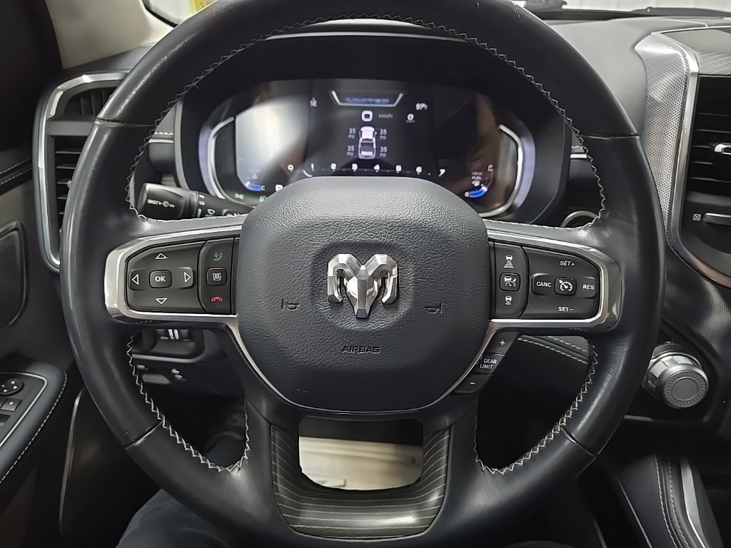 Used 2024 RAM 1500 Limited AWD/4WD image 21