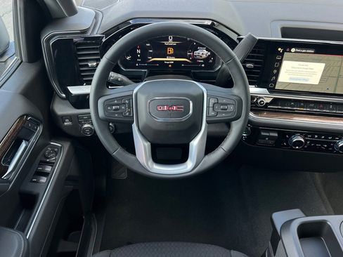 New 2026 GMC Sierra 1500 Elevation image 13