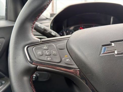 Used 2023 Chevrolet Equinox RS image 32