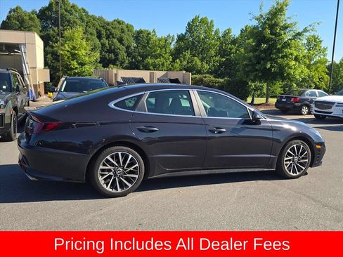 Used 2023 Hyundai Sonata Limited w/ Preferred Accessory Package FWD image 2