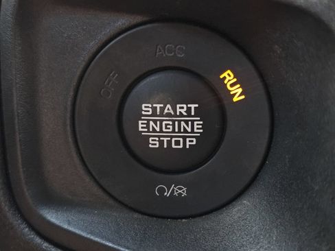 Used 2024 Jeep Wrangler Unlimited Sport AWD/4WD image 20