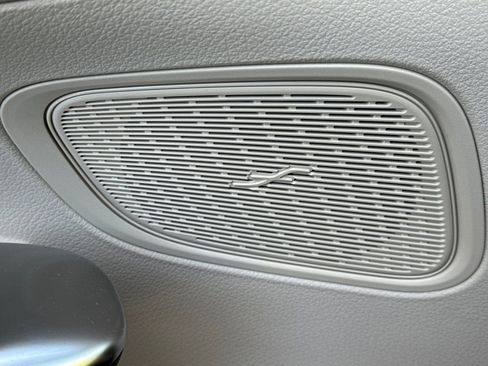 New 2026 Mercedes-Benz GLC 300 image 5