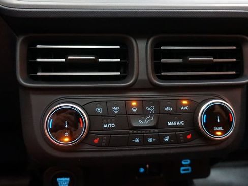 Used 2022 Ford Maverick Lariat w/ Lariat Luxury Package FWD image 21