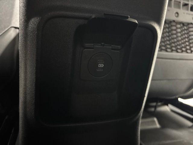 Used 2024 Ford Bronco Big Bend w/ Sasquatch Package AWD/4WD image 16