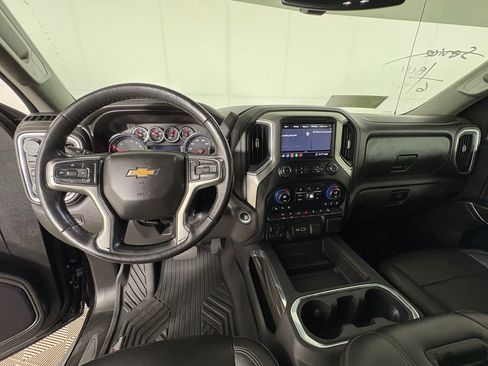 Used 2020 Chevrolet Silverado 1500 LTZ AWD/4WD image 7