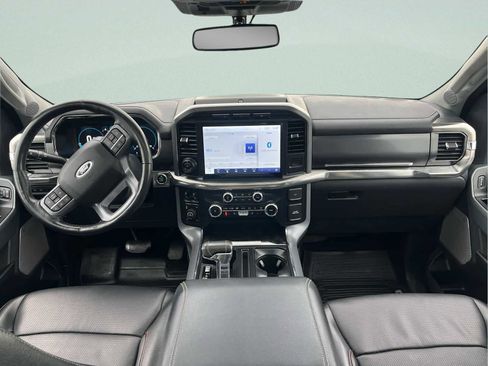 Used 2022 Ford F150 Lariat w/ Max Trailer Tow Package image 32