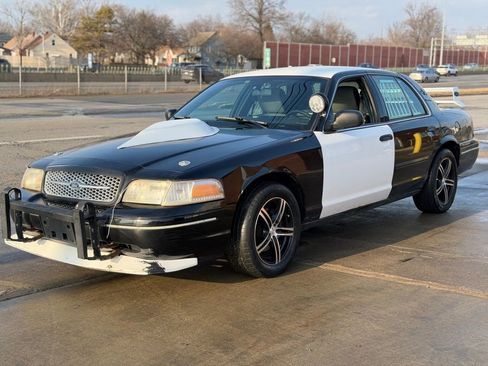 Used 2011 Ford Crown Victoria Police Interceptor w/ Trunk Pack image 1