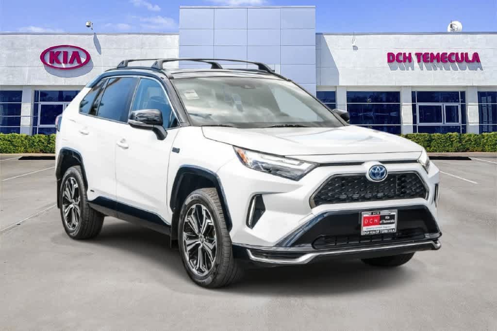 Used 2024 Toyota RAV4 XSE w/ Weather Package AWD/4WD image 3