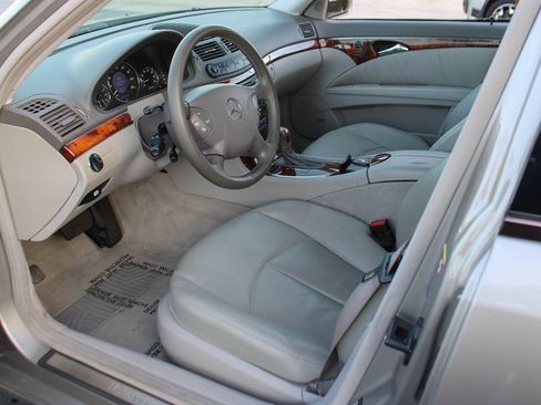 Used 2004 Mercedes-Benz E 320 Sedan image 11
