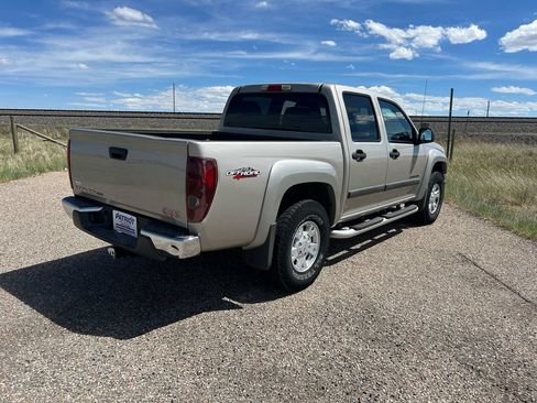 Used 2004 GMC Canyon SLE AWD/4WD image 5