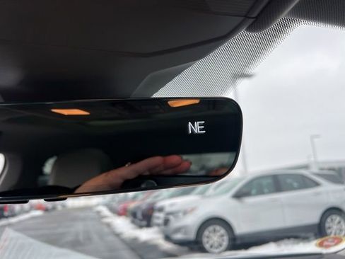 Used 2023 Volkswagen Jetta SE image 24