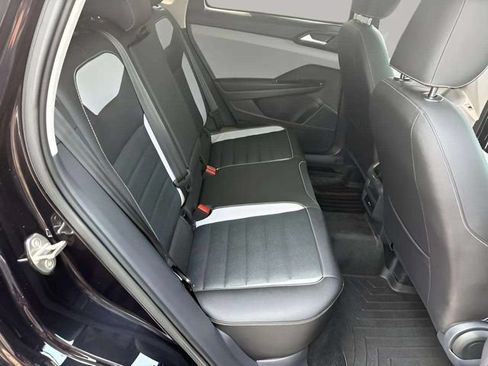 Certified 2024 Volkswagen Taos SEL AWD/4WD image 27