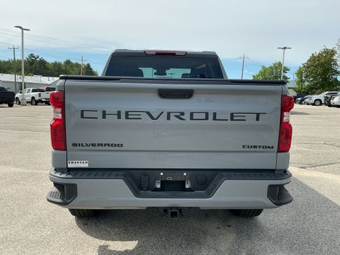 Used 2025 Chevrolet Silverado 1500 Custom w/ LPO, Dark Essentials Package AWD/4WD image 4