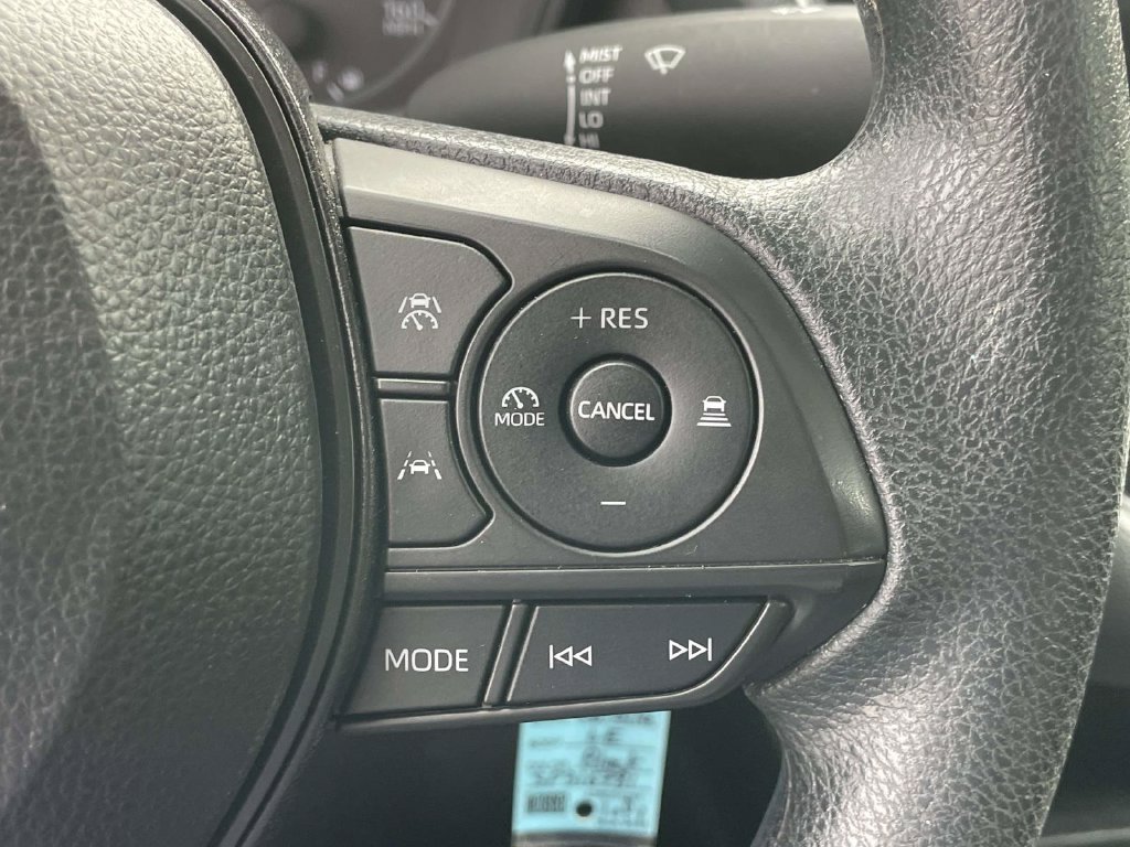 Used 2025 Toyota Corolla LE FWD image 25