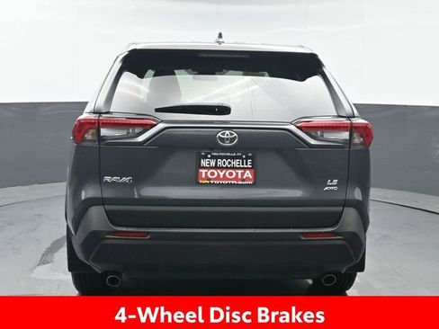 Used 2023 Toyota RAV4 LE AWD/4WD image 5