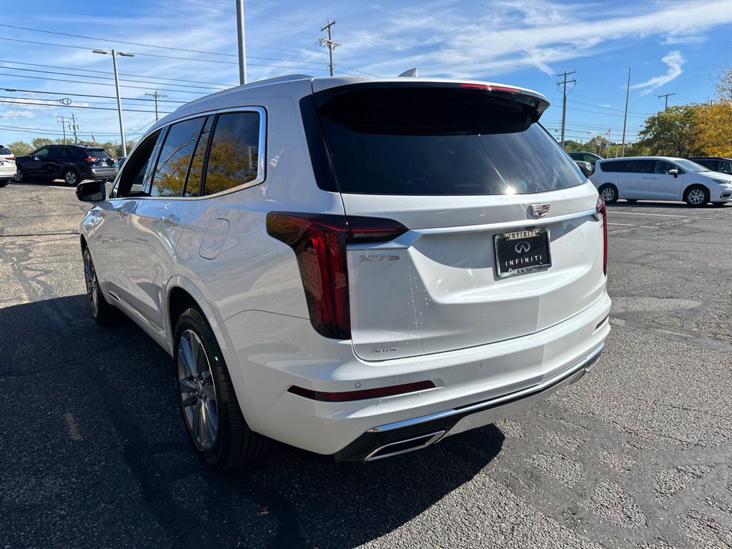 Used 2025 Cadillac XT6 Premium Luxury w/ LPO, Floor Liner Package AWD/4WD image 12