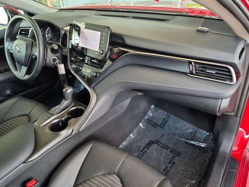 Used 2024 Toyota Camry SE FWD image 28