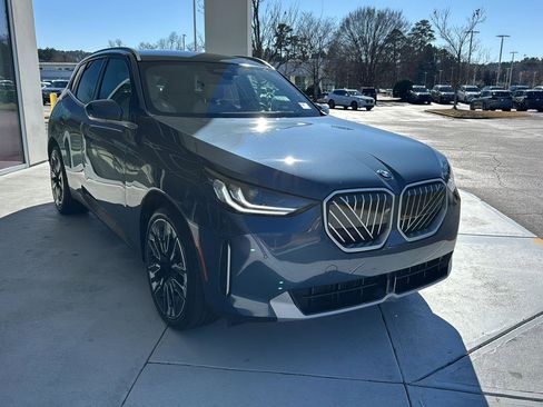 Certified 2025 BMW X3 xDrive30i w/ Premium Package image 6