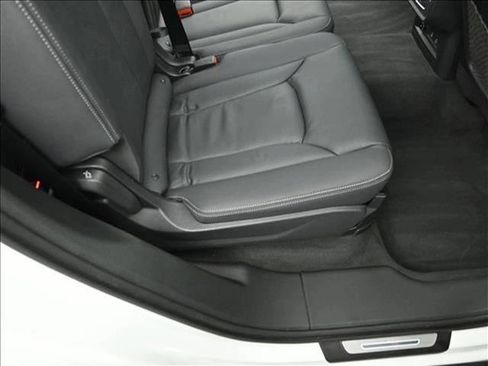 Used 2025 Audi Q7 3.0T Premium Plus image 27