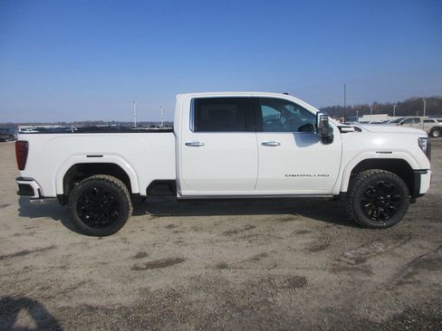 New 2026 GMC Sierra 2500 Denali Ultimate image 3