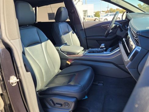Used 2019 Audi Q8 Prestige image 13