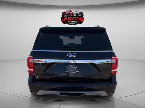 Used 2021 Ford Expedition XLT AWD/4WD image 6