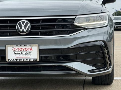 Used 2024 Volkswagen Tiguan SE R-Line image 9