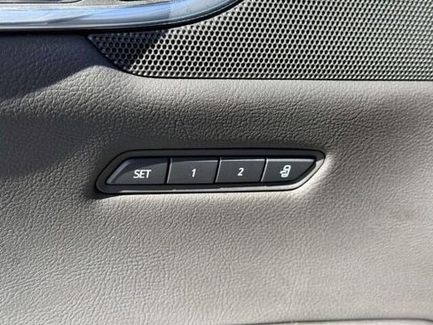 Used 2019 Cadillac XT5 Premium Luxury AWD/4WD image 22