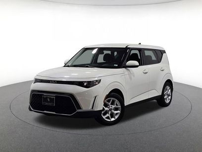 Used 2023 Kia Soul LX w/ Option Group 015