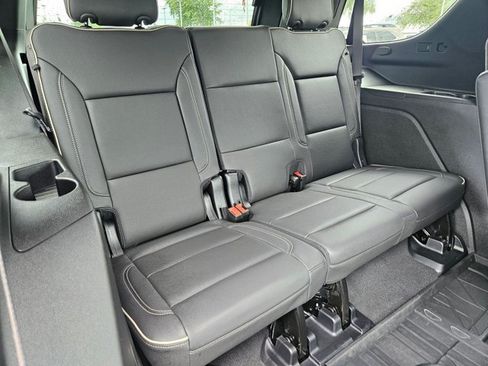 Used 2025 Chevrolet Tahoe Premier AWD/4WD image 21