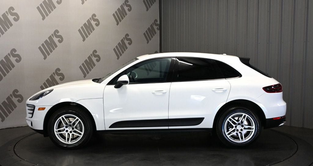 Used 2018 Porsche Macan AWD/4WD image 8