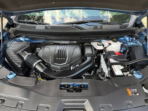 Used 2025 Chevrolet Traverse LT AWD/4WD image 35