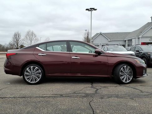 Certified 2023 Nissan Altima 2.5 SL AWD/4WD image 2