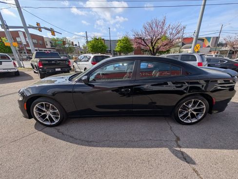 Used 2022 Dodge Charger GT RWD image 9