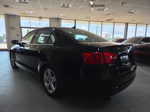 Used 2014 Volkswagen Jetta TDI FWD image 5