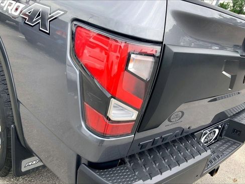 Used 2023 Nissan Titan PRO-4X w/ Pro-4x Convenience Package AWD/4WD image 28