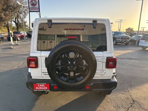 Certified 2025 Jeep Wrangler Unlimited Sahara AWD/4WD image 6