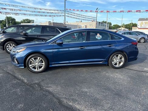 Used 2018 Hyundai Sonata Sport w/ Cargo Package FWD image 4