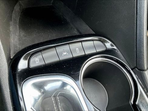 Used 2025 Buick Encore GX Preferred FWD image 15