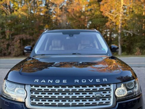 Used 2015 Land Rover Range Rover Supercharged image 12