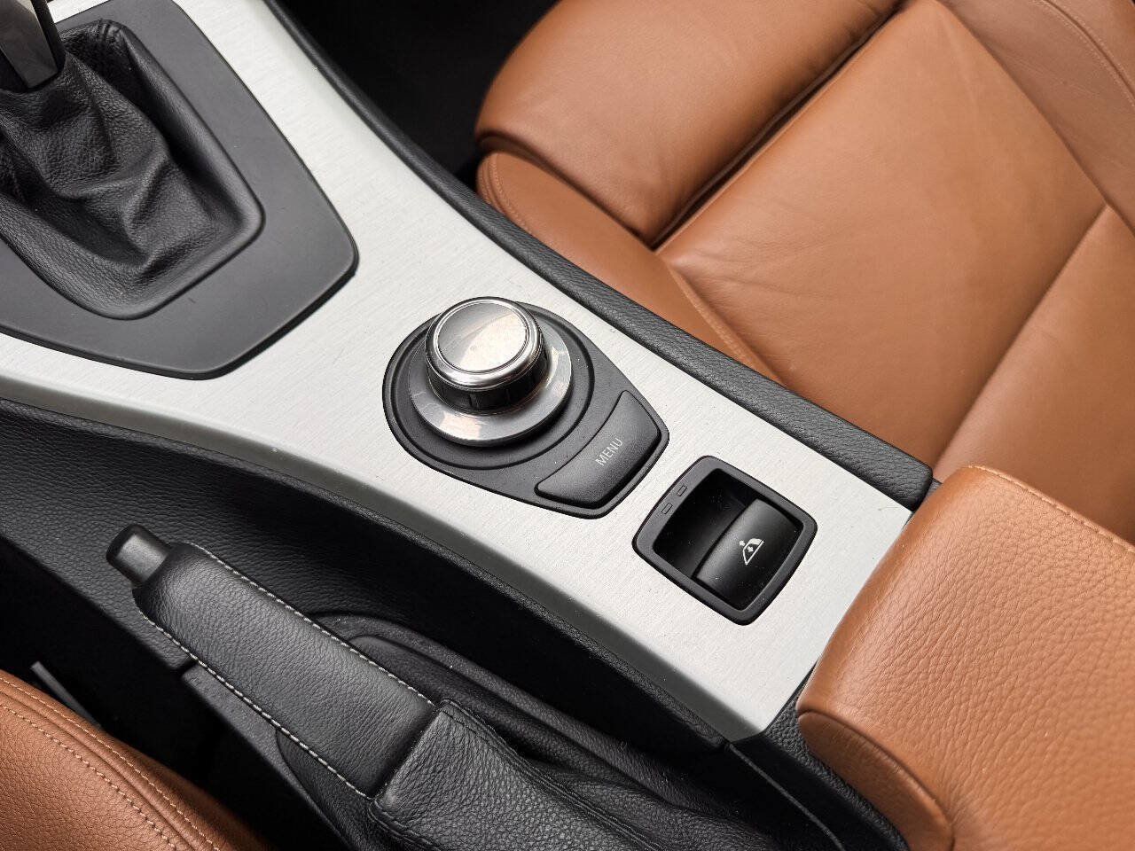 Used 2007 BMW 328i Convertible RWD image 23
