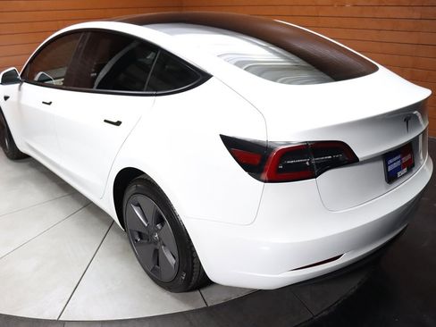 Used 2023 Tesla Model 3 Standard Range image 10