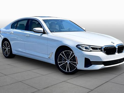 Used 2023 BMW 530i w/ Premium Package RWD image 3