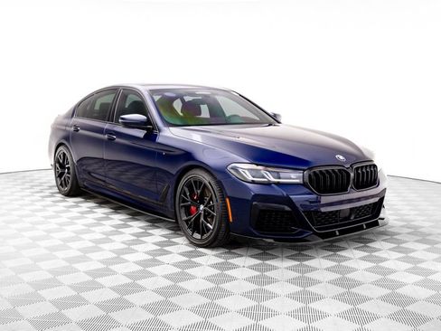 Used 2021 BMW M550i xDrive w/ Dynamic Handling Package image 9