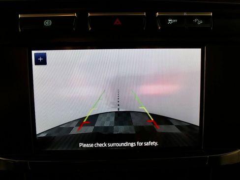 Used 2023 Ford F350 XLT w/ FX4 Off-Road Package image 21