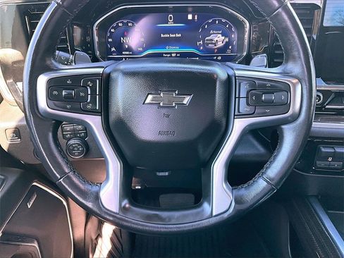 Certified 2022 Chevrolet Silverado 1500 LT Trail Boss w/ Convenience Package II image 13