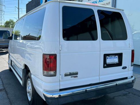 Used 2008 Ford E-350 and Econoline 350 XLT RWD image 3