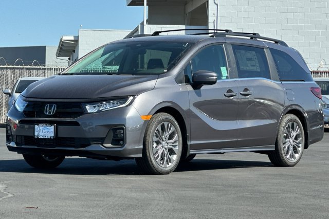 New 2027 Honda Odyssey Touring image 8